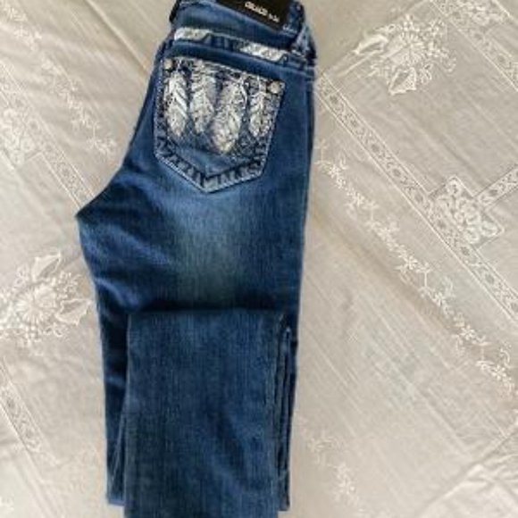 Jeans - Picture 3 of 3